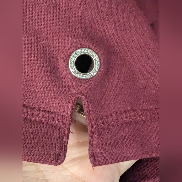 Quacker Factory 1X Rhinestone Studded Grommets Burgundy - Picture 4 of 11